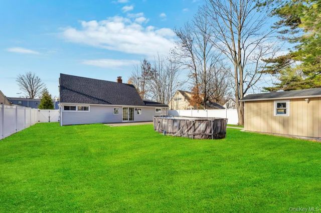 111 Blacksmith Road E, Levittown, NY 11756