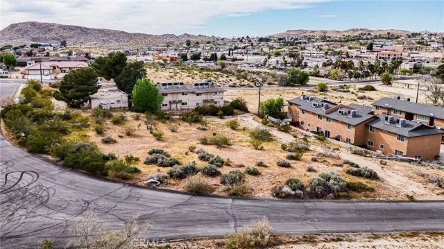 15750 Olalee, Apple Valley, CA 92307