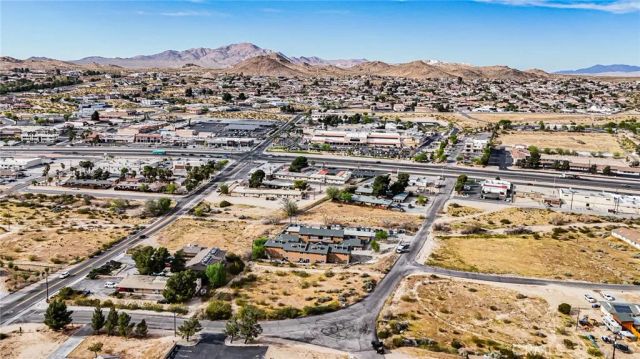 15750 Olalee, Apple Valley, CA 92307