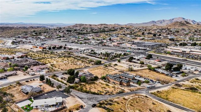15750 Olalee, Apple Valley, CA 92307