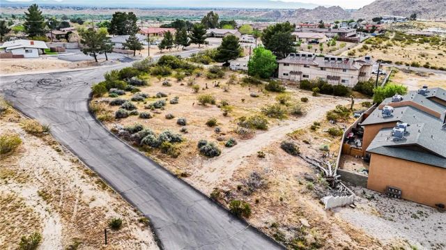 15750 Olalee, Apple Valley, CA 92307