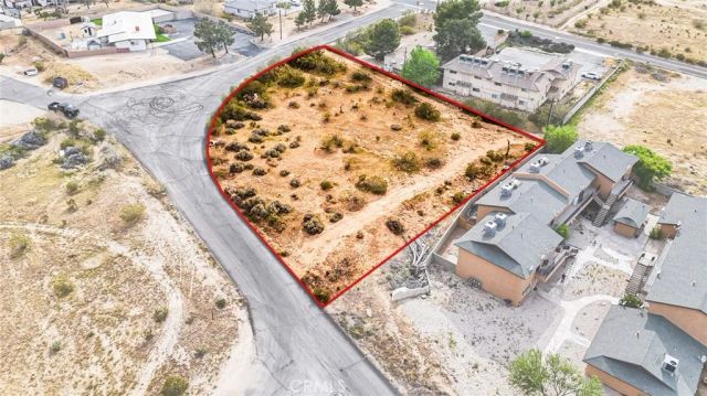 15750 Olalee, Apple Valley, CA 92307