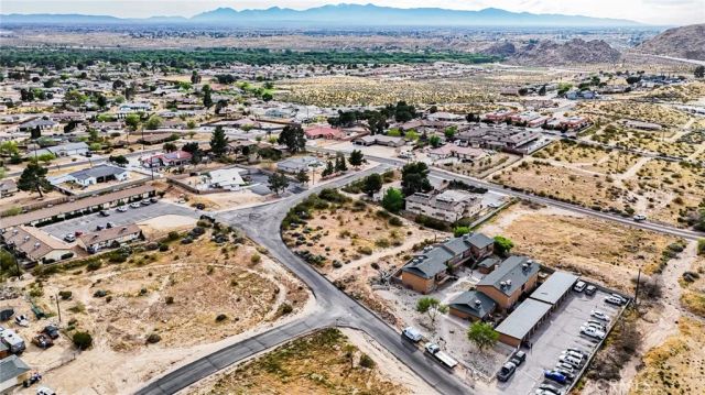 15750 Olalee, Apple Valley, CA 92307