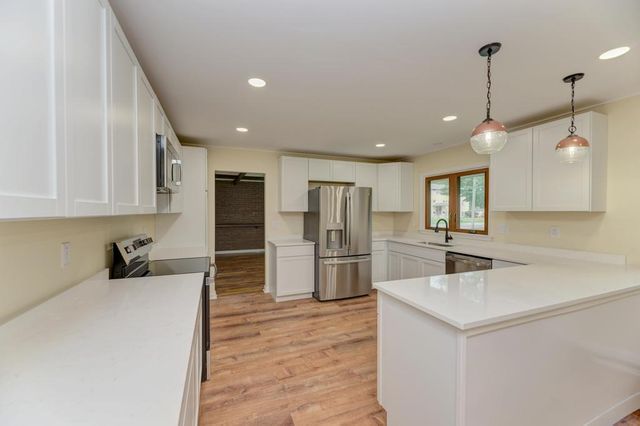 210 S Small Avenue, Kankakee, IL 60901