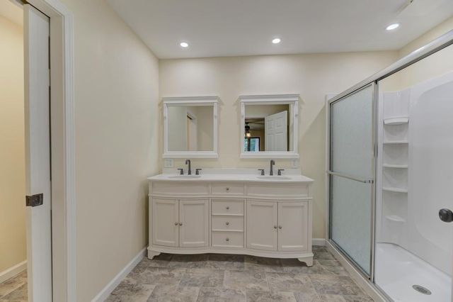 210 S Small Avenue, Kankakee, IL 60901