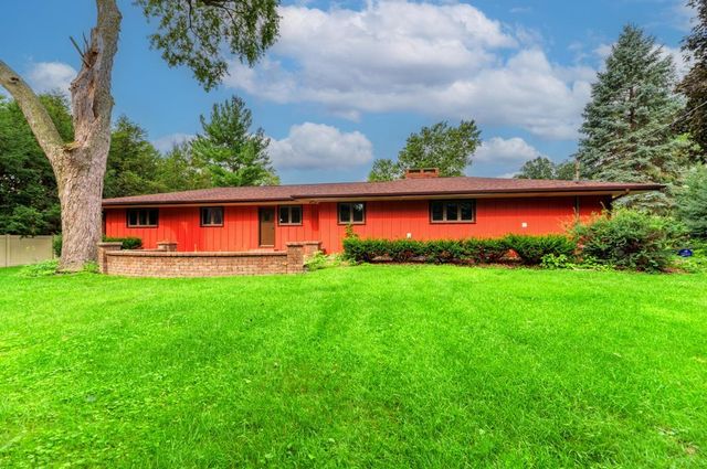 210 S Small Avenue, Kankakee, IL 60901
