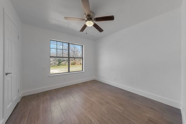 1007 W Sanford Street D, Arlington, TX 76012