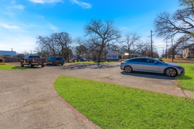 1007 W Sanford Street D, Arlington, TX 76012