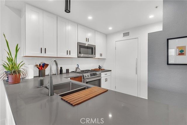 128 Villa Point, Newport Beach, CA 92660