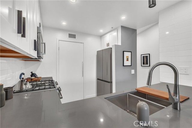 128 Villa Point, Newport Beach, CA 92660