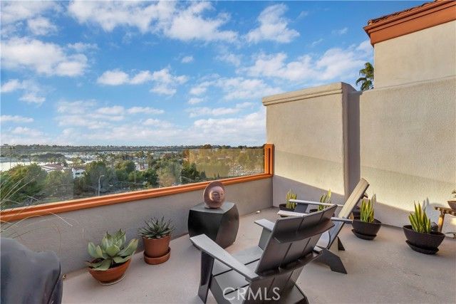 128 Villa Point, Newport Beach, CA 92660