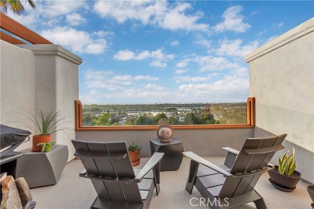 128 Villa Point, Newport Beach, CA 92660