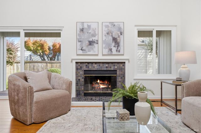 679 Lobelia Ct, Sonoma, CA 95476