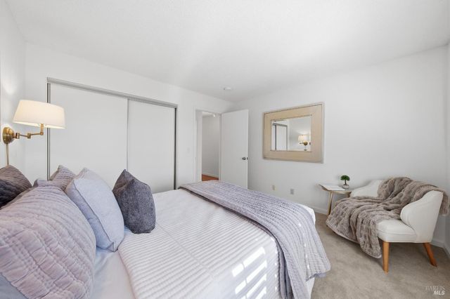 679 Lobelia Ct, Sonoma, CA 95476