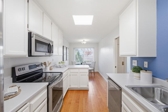 679 Lobelia Ct, Sonoma, CA 95476