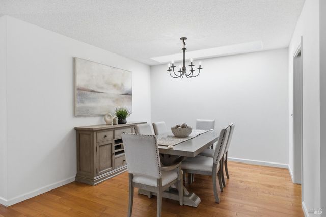 679 Lobelia Ct, Sonoma, CA 95476