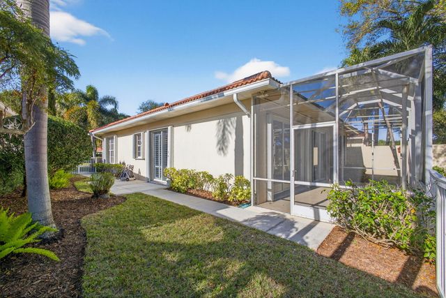 520 E Tall Oaks Drive, Palm Beach Gardens, FL 33410