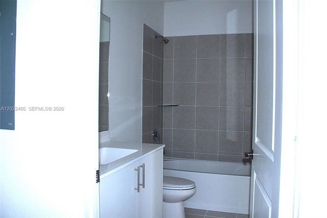 2617 SE 28th Dr 2617, Homestead, FL 33035