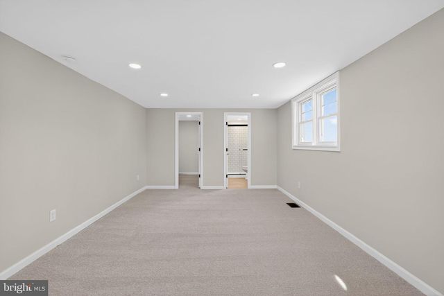 28 CIRCLE DR, Eagleville, PA 19403