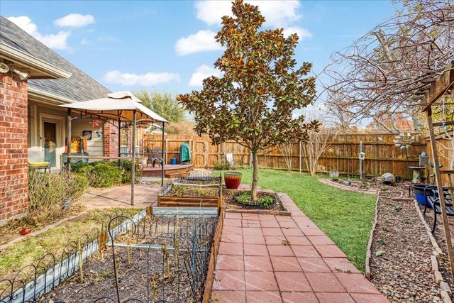 2700 Rex Cruse Drive, Sherman, TX 75092