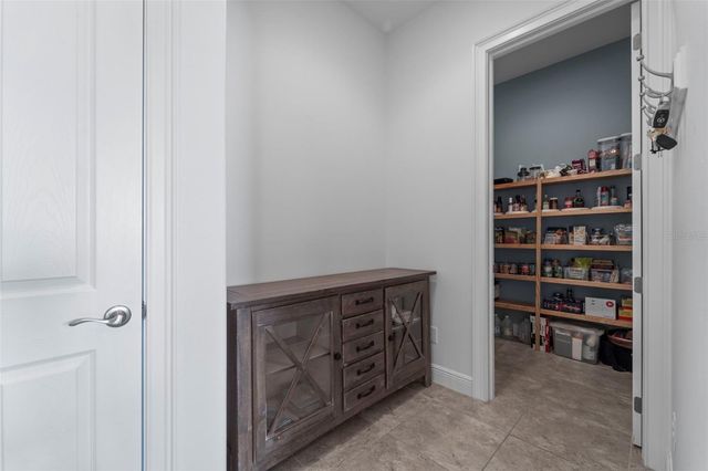 3712 W JETTON AVENUE, Tampa, FL 33629