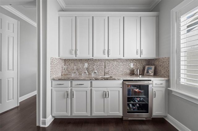 3712 W JETTON AVENUE, Tampa, FL 33629