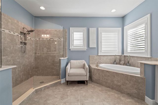 3712 W JETTON AVENUE, Tampa, FL 33629