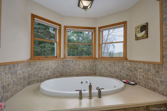 90 Woodcrest Drive, Hopewell Junction, NY 12533