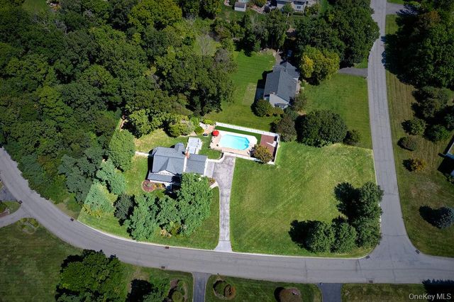 90 Woodcrest Drive, Hopewell Junction, NY 12533