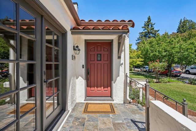 170 Grand Street, Redwood City, CA 94062