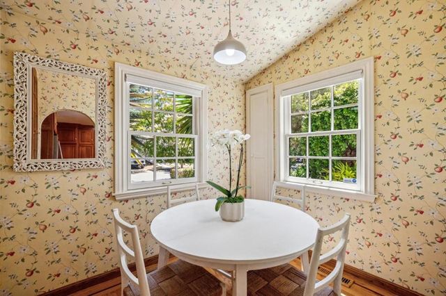 170 Grand Street, Redwood City, CA 94062