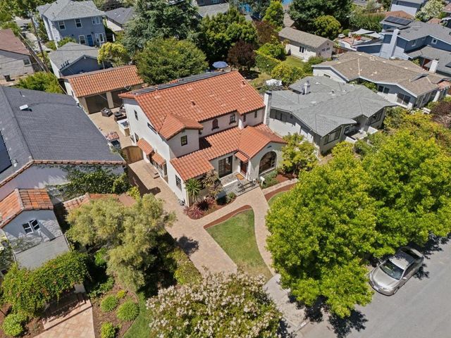 170 Grand Street, Redwood City, CA 94062