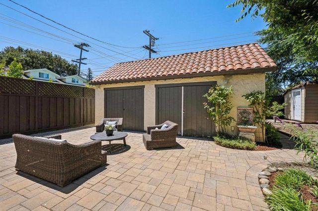 170 Grand Street, Redwood City, CA 94062