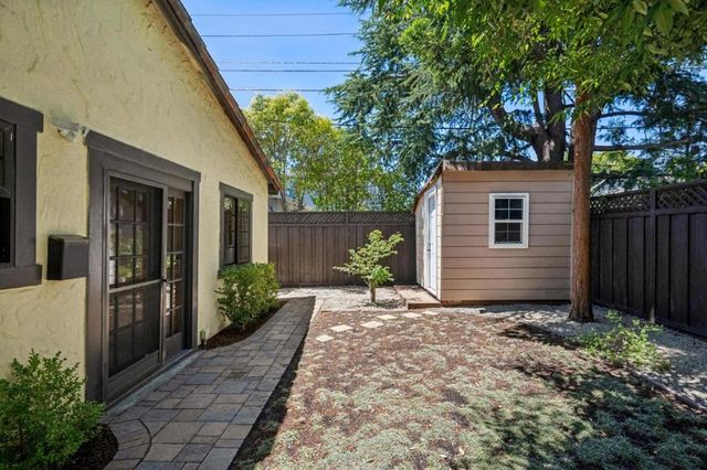 170 Grand Street, Redwood City, CA 94062