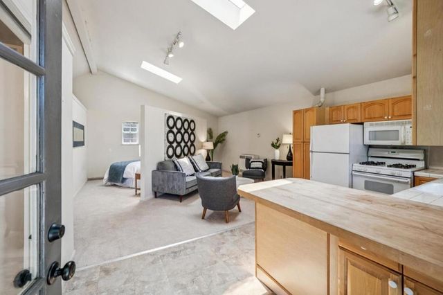 170 Grand Street, Redwood City, CA 94062