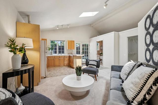 170 Grand Street, Redwood City, CA 94062