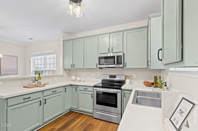 8421 Whisper Ridge Place, Raleigh, NC 27613