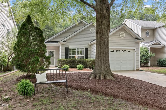 8421 Whisper Ridge Place, Raleigh, NC 27613