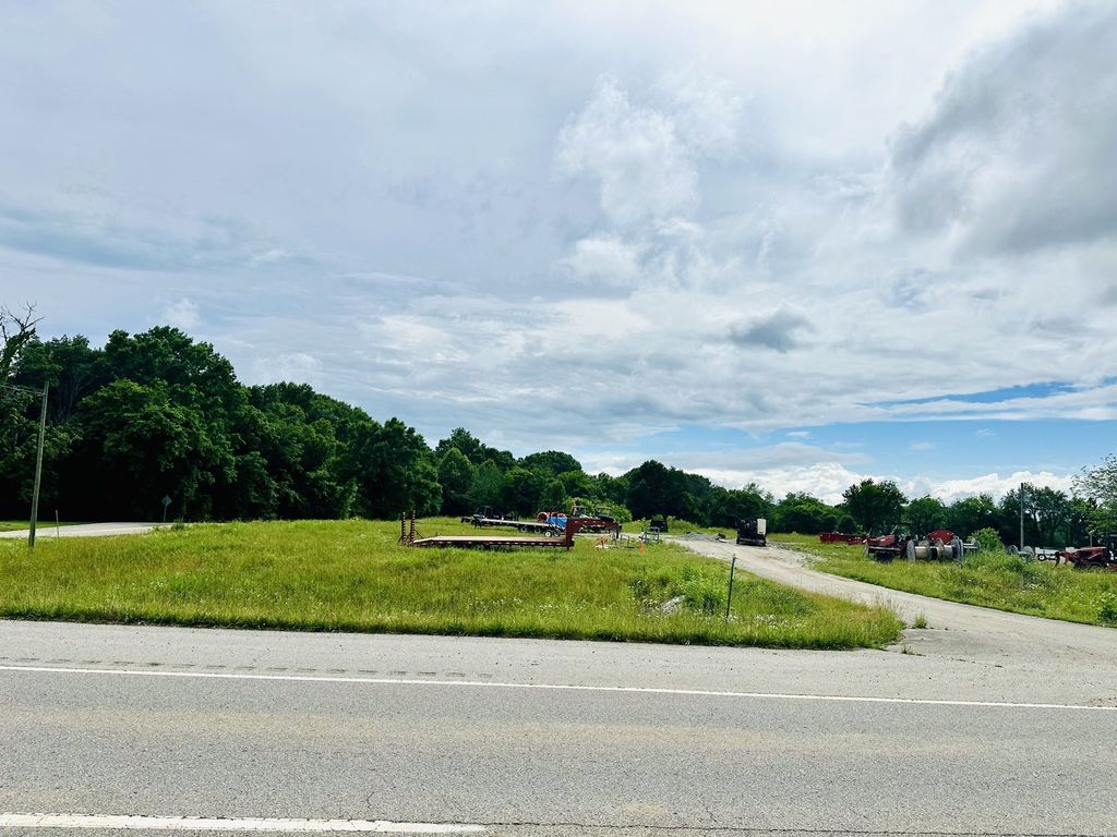 2108 Elkton Pike, Pulaski, TN 38478