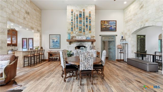 308 Paseo Del Rio, Seguin, TX 78155