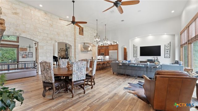 308 Paseo Del Rio, Seguin, TX 78155
