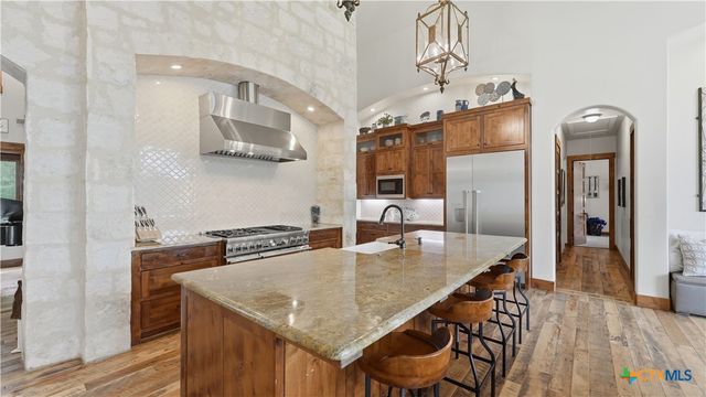 308 Paseo Del Rio, Seguin, TX 78155