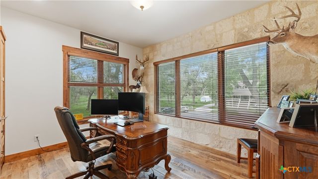 308 Paseo Del Rio, Seguin, TX 78155