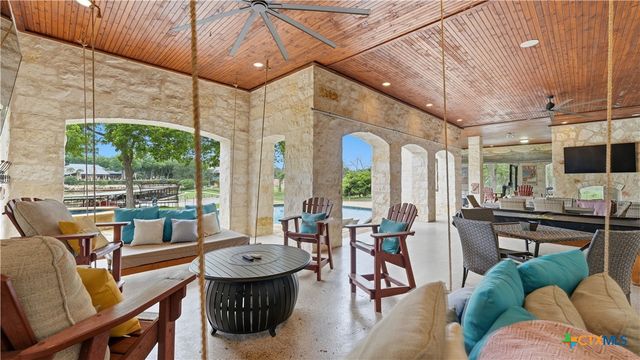 308 Paseo Del Rio, Seguin, TX 78155