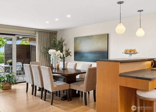 8320 Frederick Place, Edmonds, WA 98026