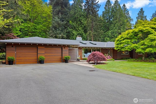8320 Frederick Place, Edmonds, WA 98026