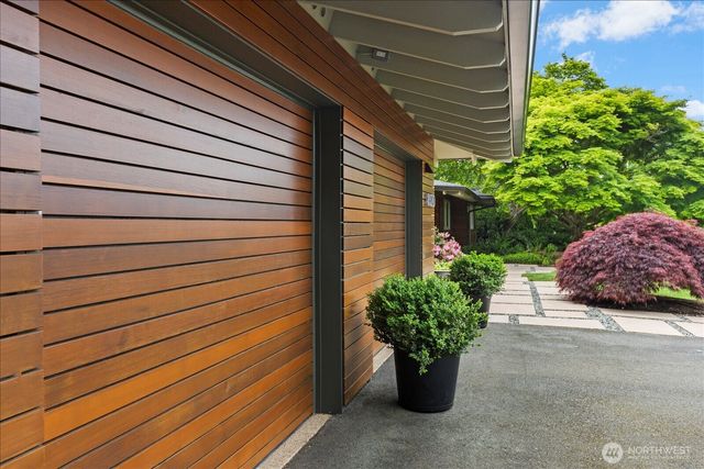 8320 Frederick Place, Edmonds, WA 98026