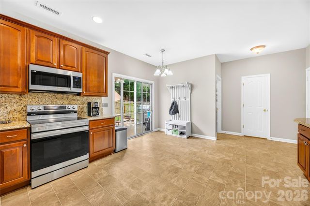 17327 Newlands Corner Lane, Charlotte, NC 28277