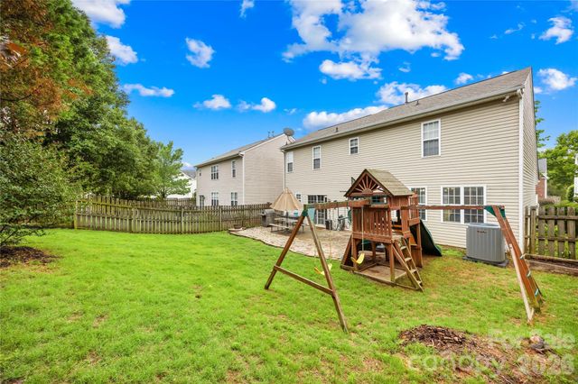 17327 Newlands Corner Lane, Charlotte, NC 28277