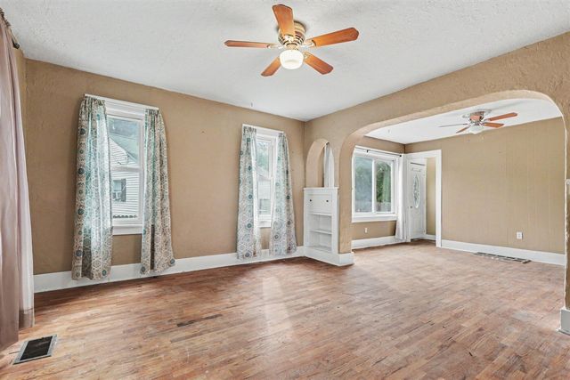 1767 W Michigan Avenue, Battle Creek, MI 49037